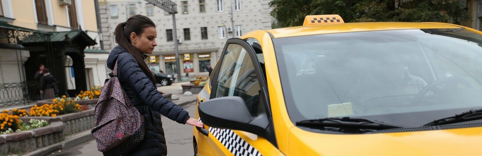 Как наказать таксиста. Таксист которого кинул мурад. Таксисты наказывают неплательщиков зеленкой. Машина "такси". Как наказать таксиста.