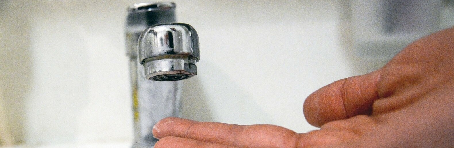 В каскеленском микрорайоне «Южный» обещают перебои с подачей воды В каскеленском микрорайоне «Южный» обещают перебои с подачей воды, Татьяна Синенко